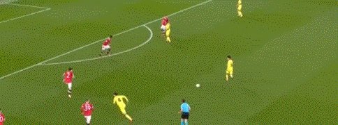 1632947724408026462.gif 华体会-【欧冠】C罗补时5分钟绝杀!曼联2比1逆转黄潜