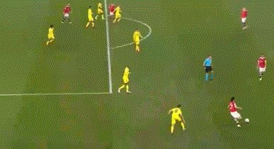 1632951058744096675.gif 华体会-【欧冠】C罗补时5分钟绝杀!曼联2比1逆转黄潜